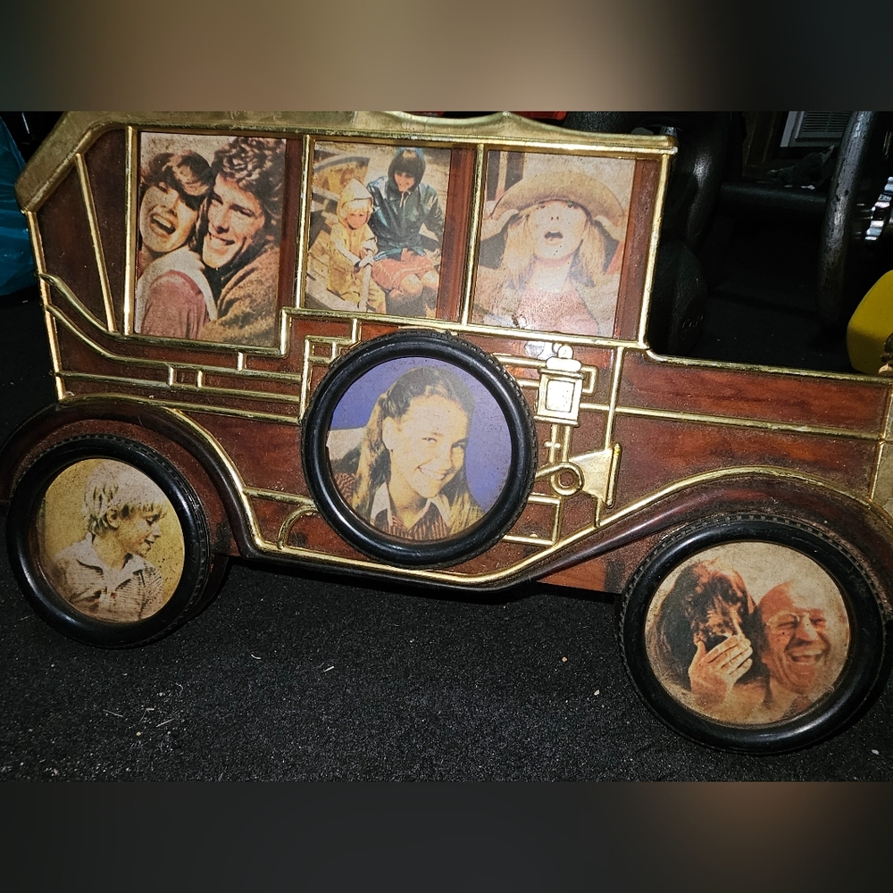JSNY Amber Color Plastic Car Photo Frame Hong Kong Vintage Model T
